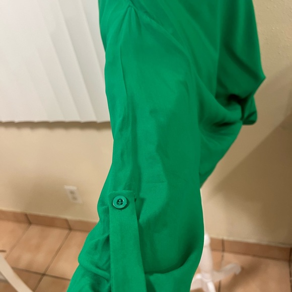 BLOUSE GREE OVERSIZE SMALL . New with no tag. - Picture 8 of 14